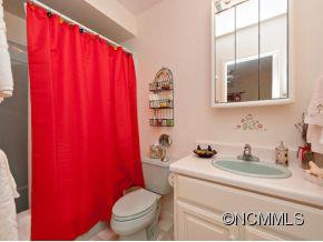 427 KITTY LANE - Photo 12