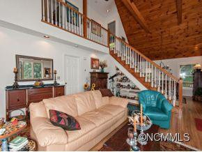 427 KITTY LANE - Photo 4