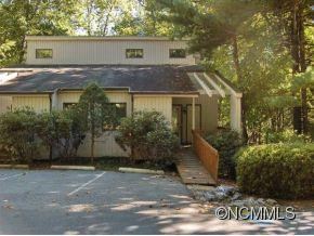 11B CEDARWOOD DRIVE