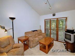 11B CEDARWOOD DRIVE - Photo 3