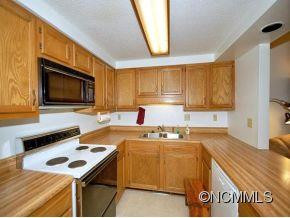 11B CEDARWOOD DRIVE - Photo 5