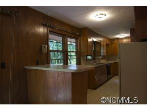 394 Oak Park Drive - Photo 14
