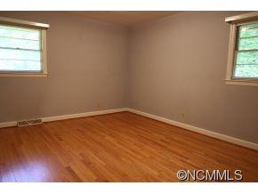 394 Oak Park Drive - Photo 20