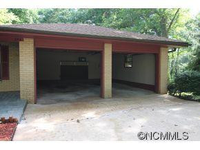 394 Oak Park Drive - Photo 3