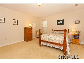 650 New Village Drive - Photo 13