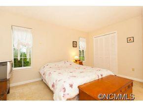 650 New Village Drive - Photo 15