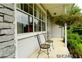 650 New Village Drive - Photo 4