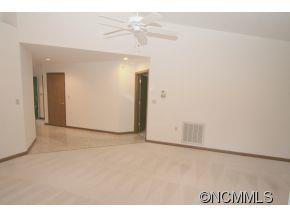 380 Laurel Park Place - Photo 11