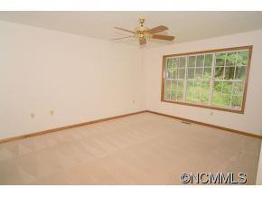 380 Laurel Park Place - Photo 8