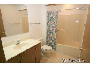380 Laurel Park Place - Photo 9