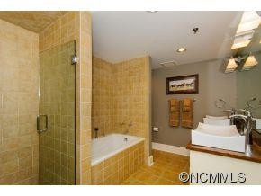 21 Battery Park Avenue #506 - Photo 15