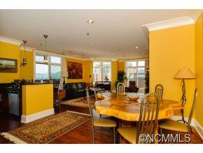 21 Battery Park Avenue #506 - Photo 8