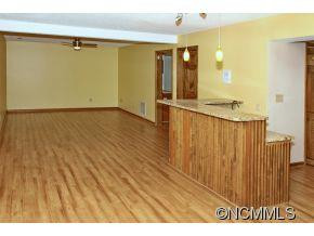 205 Woodfield Drive - Photo 9