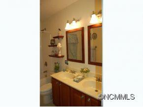 114 HERITAGE LANE - Photo 8