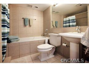 37 Hiawassee Unit E204 - Photo 9
