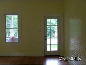 383 Savannah Dr - Photo 3