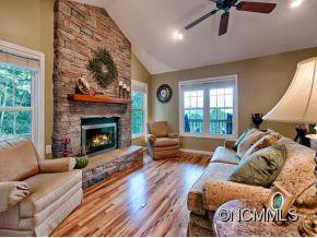 463 Crestmont Drive - Photo 6