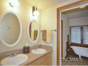 222 CREEKSIDE WAY, D-102 - Photo 9