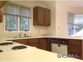 305 Piney Mountain Drive - Photo 13