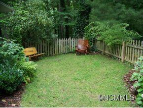 24 Griffing Circle - Photo 20
