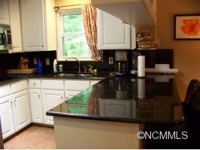 24 Griffing Circle - Photo 6