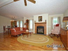 11 SWEET BRIAR PATH WAY - Photo 3