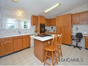 11 SWEET BRIAR PATH WAY - Photo 5