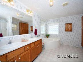 11 SWEET BRIAR PATH WAY - Photo 7
