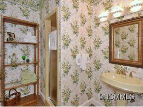 17 COLONIAL WAY - Photo 16