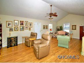 595 ENKA LAKE ROAD - Photo 3