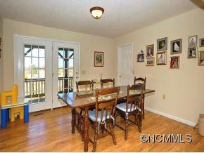 595 ENKA LAKE ROAD - Photo 4