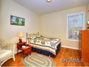 595 ENKA LAKE ROAD - Photo 6