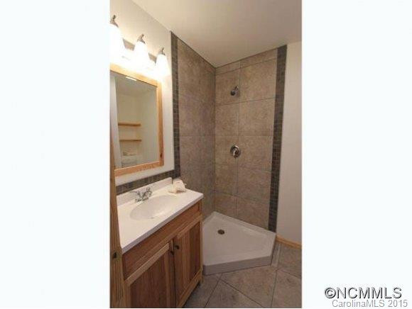 105 Sandlewood Drive - Photo 11