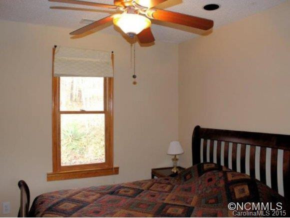 105 Sandlewood Drive - Photo 14