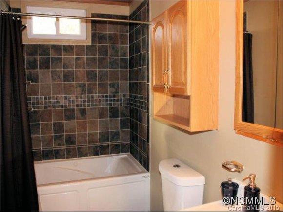 105 Sandlewood Drive - Photo 15