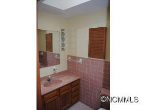  - Photo 11