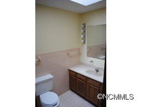  - Photo 12