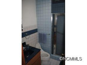  - Photo 13