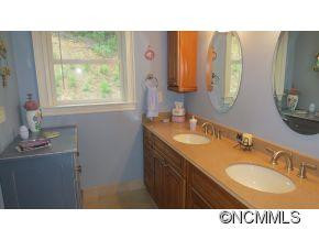 410 Forest Lake Drive - Photo 13