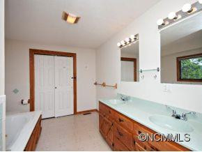 338 HAYNES COVE - Photo 8