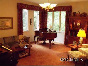 232 Raintree Drive - Photo 3