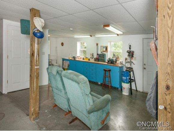 36 DIANE DRIVE - Photo 11