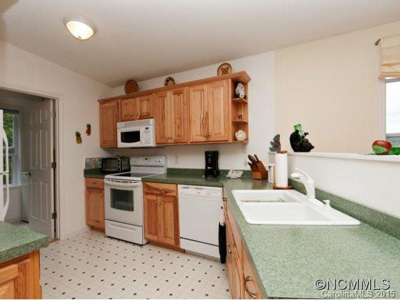 36 DIANE DRIVE - Photo 5