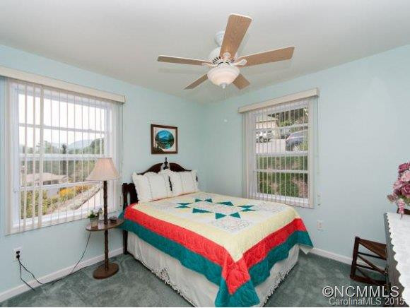 36 DIANE DRIVE - Photo 8