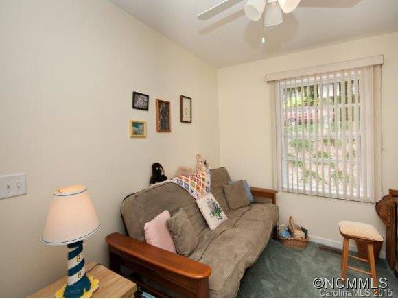 36 DIANE DRIVE - Photo 9