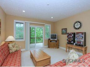 260 CARRIAGE SUMMIT WAY - Photo 17