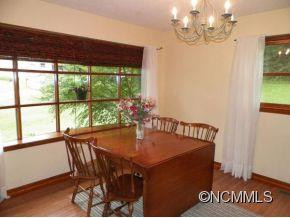 41 SOUTHWICKE DR - Photo 4