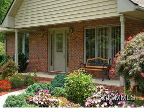 303 WINDY KNOLL DRIVE - Photo 4