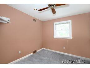 27 Main Street - Photo 12