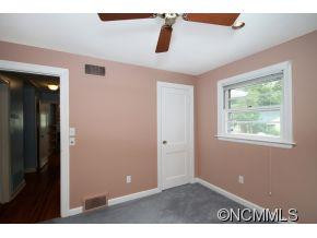 27 Main Street - Photo 15